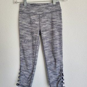 Z by Zella gray cropped leggings with ladder detail Size M